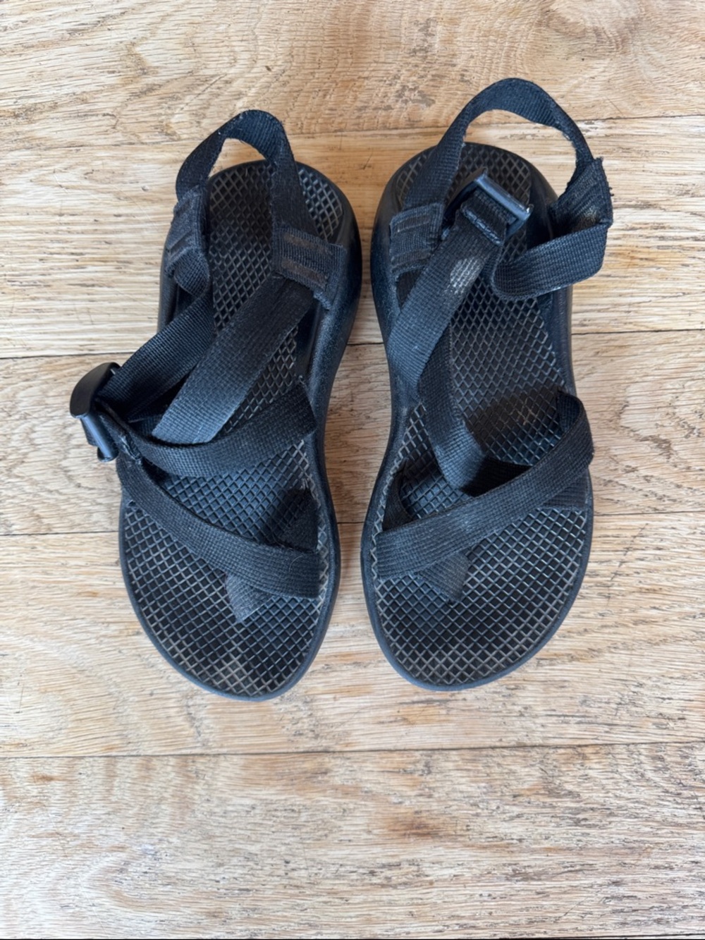 Women’s Chaco size 5